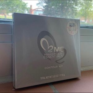 Makeover Essentials Contour Kit